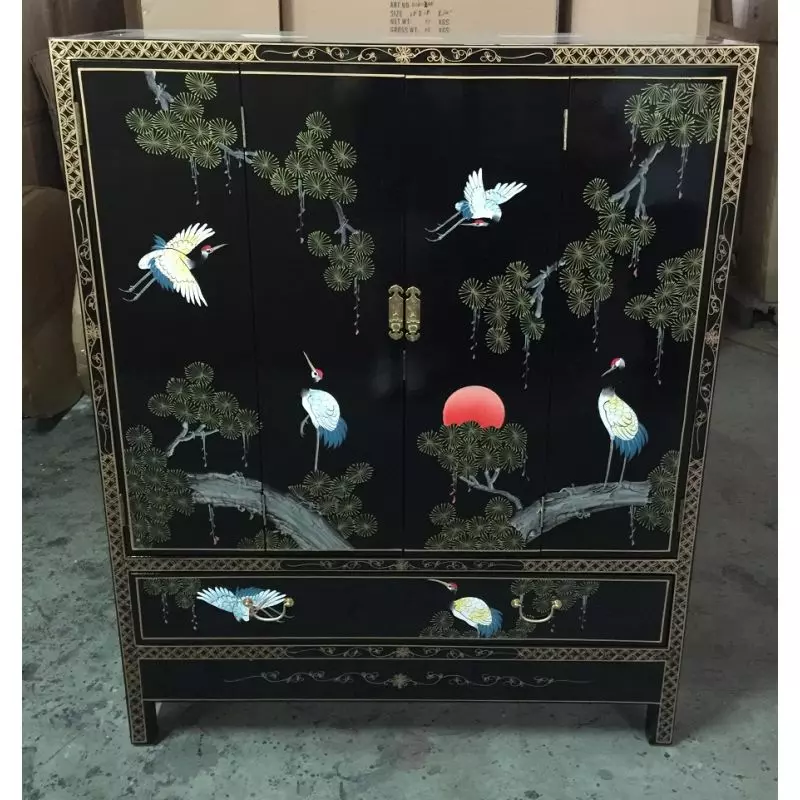 Armoire chinoise portes pliantes laque noire motifs oiseaux grue