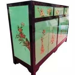 Buffet laqué laque vert tendre avec motifs floraux