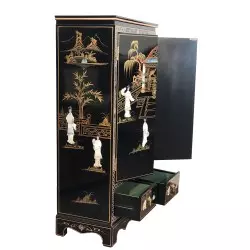 Armoire chinoise laque noire avec incrustations